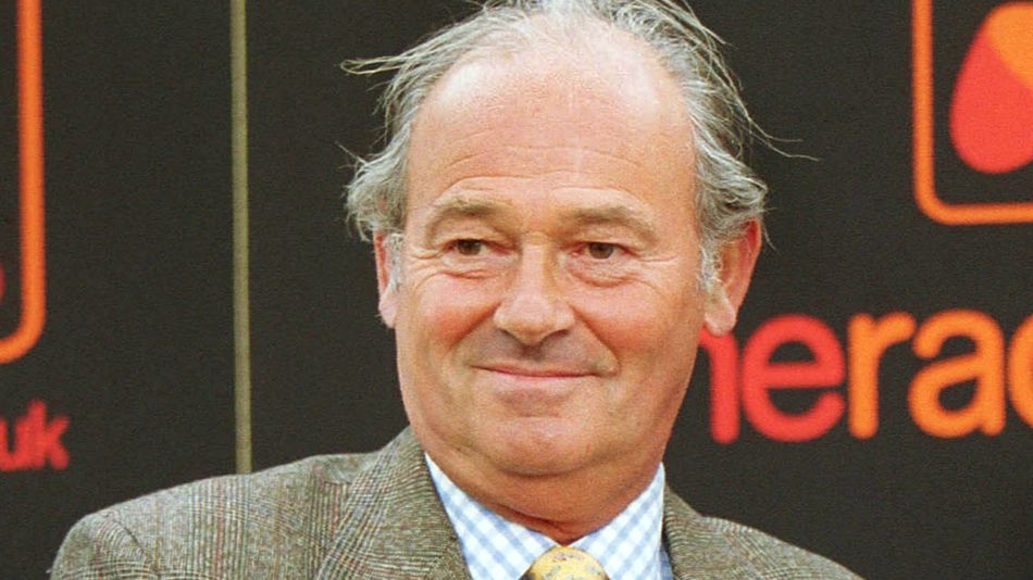 Champion Hurdle-winning owner Peter Deal, 84, remembered by Martin Pipe