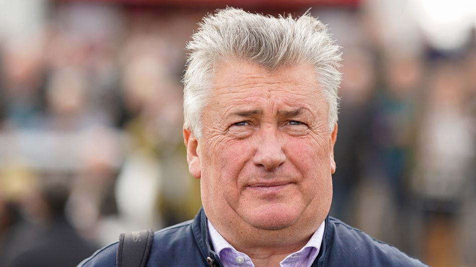Racing Post: Making’yourmindup is a poignant winner for Paul Nicholls’ yard with unbelievable support.