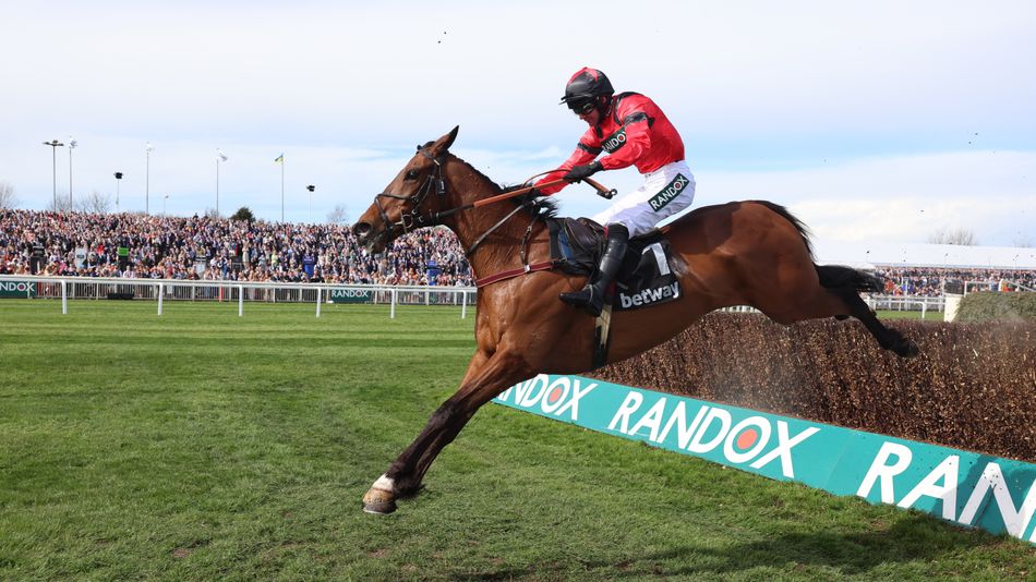 Ahoy Senor set to clash with L’Homme Presse in Ascot Chase as he begins to return to form